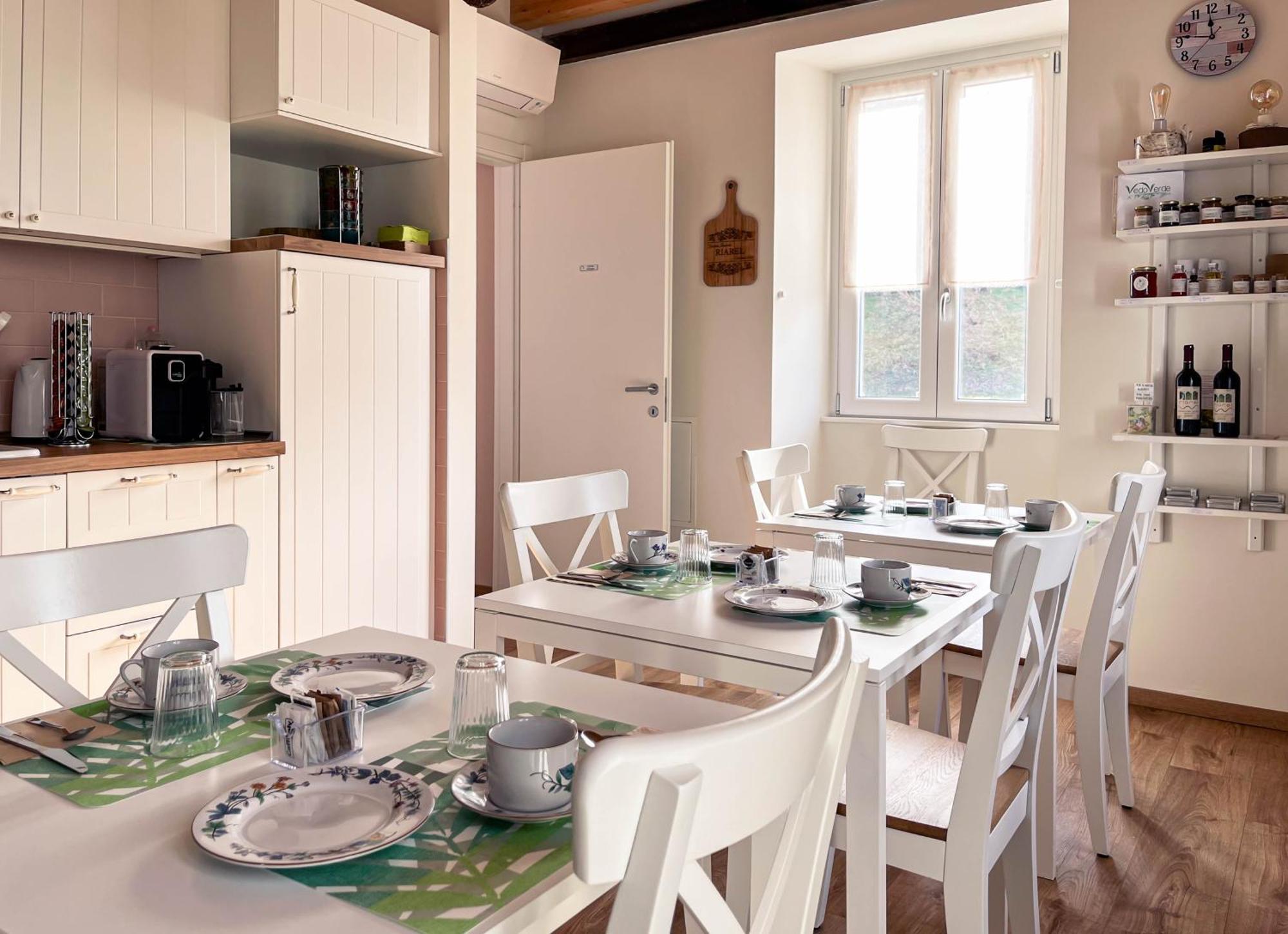 Riarel- Foresteria Lombarda Rodero ภายนอก รูปภาพ
